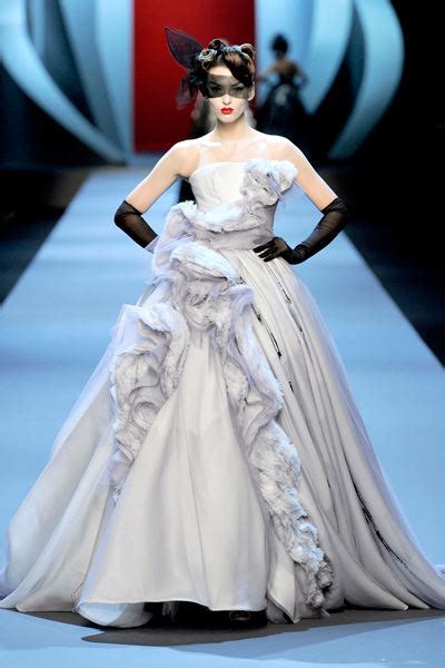 christian dior haute couture spring 2011 show georgina stojiljkovic|christian dior 2011.